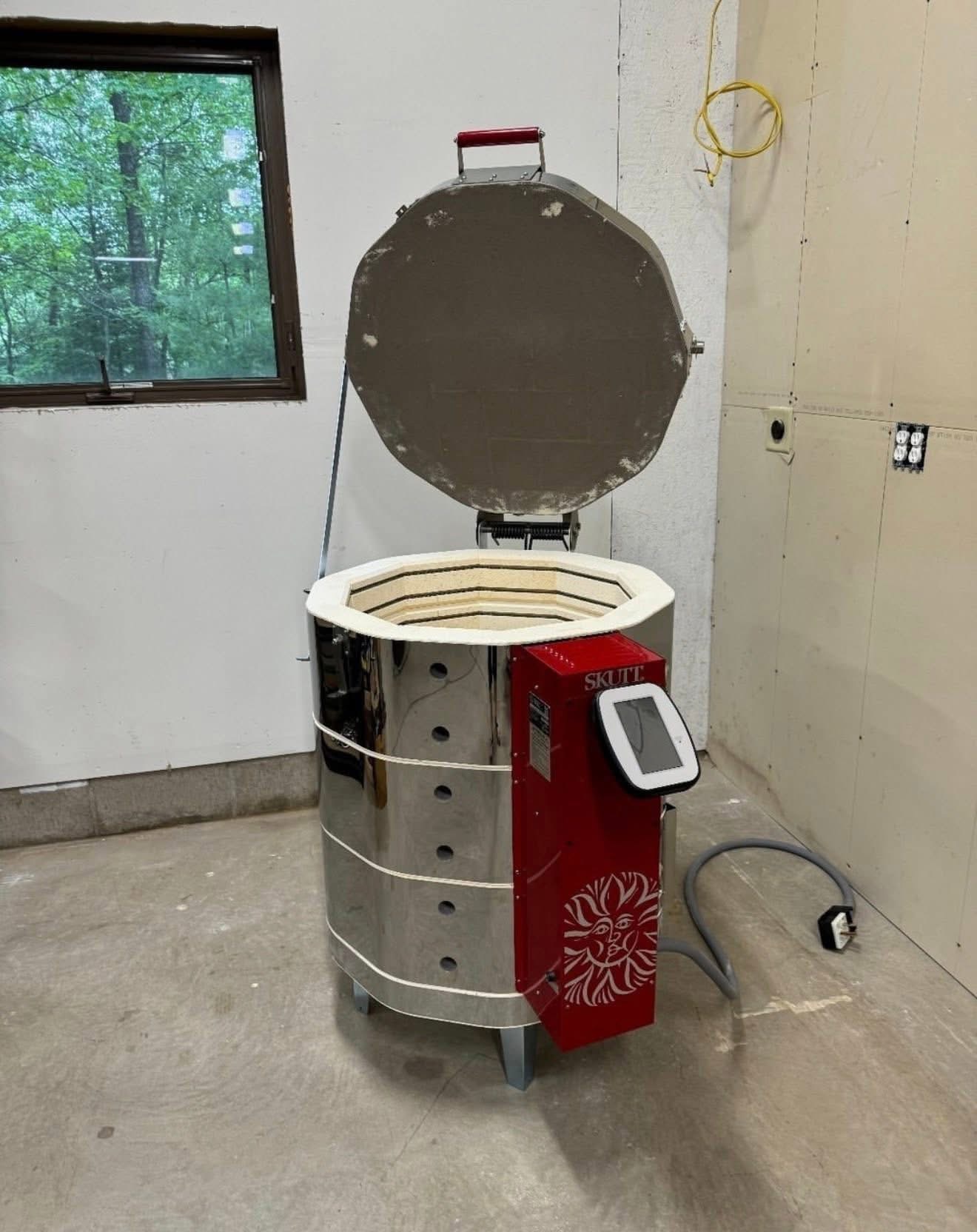 2024 Skutt KM-1027 Kiln + Full Kit