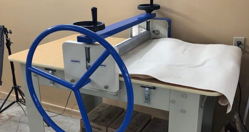 Excellent condition Nidec slab roller. Works efficiently and has seen very little use. Perfect for any ceramic studio looking for a reliable, smooth-operating machine. Shipping available.