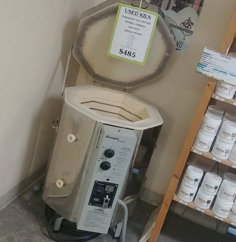 Paragon Kiln – Model SNF823( USED 3 YEARS)