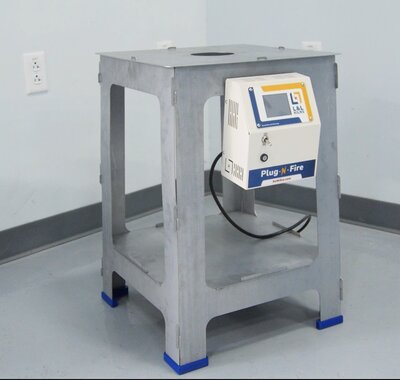 L&L Kilns : Tall Stand for Plug-n-Fire